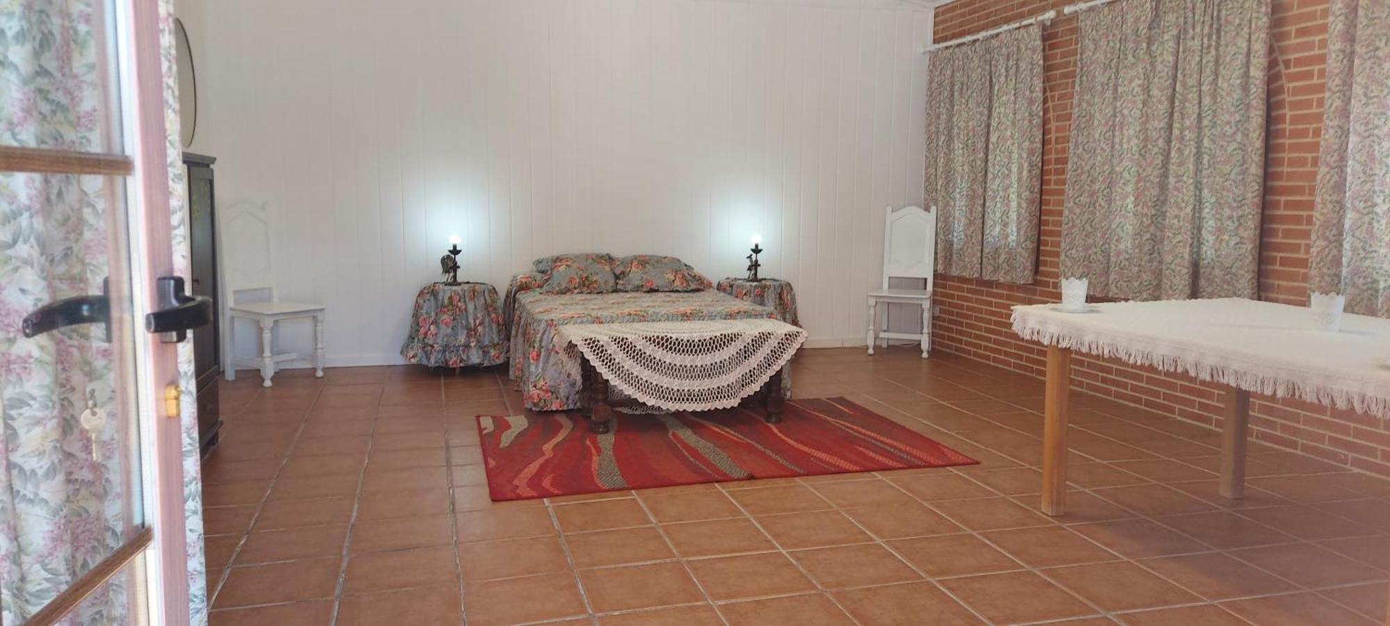 Habitacion,Piscina Y Jardin Azuqueca de Henares Εξωτερικό φωτογραφία
